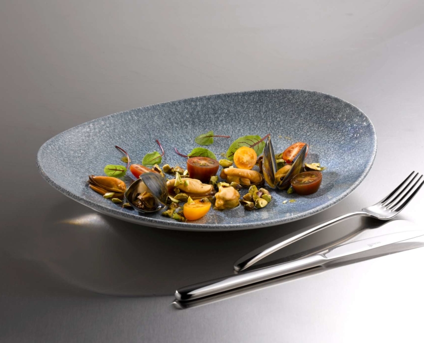 Assiette Raku Ovale Blue Churchill