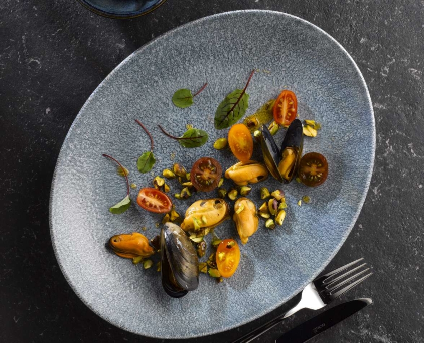 Assiette Raku Ovale Blue Churchill