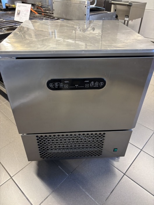 IMG 3665 Cellule de refroidissement 5 GN 1/1 ou 600 x 400 mm