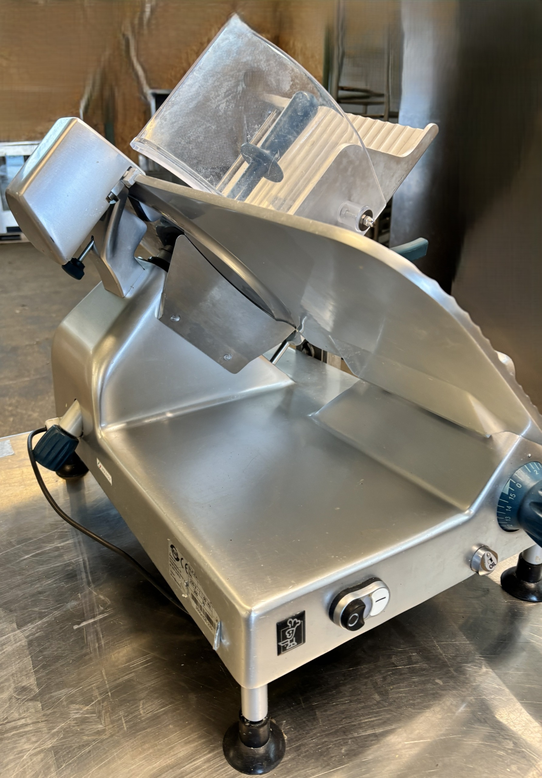 Trancheuse Noaw Ø 300 inclinée à engrenage, CE Occasion